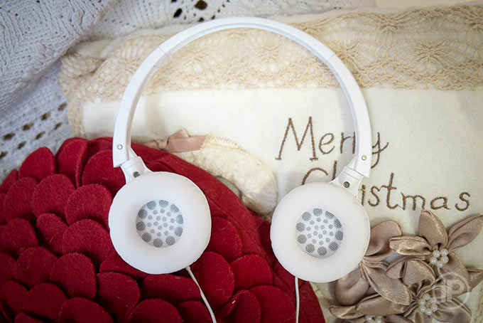 21-Pioneer-Headphones-MJ