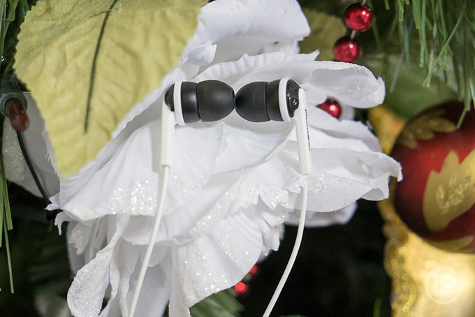 25-Pioneer-Headphones-SECL