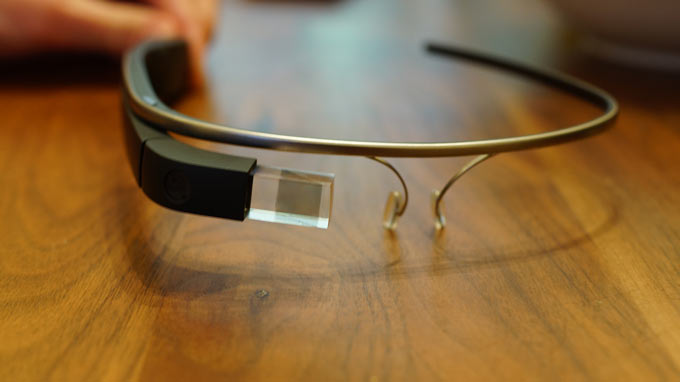 В ближайшие дни в App Store появится приложение для управления Google Glass