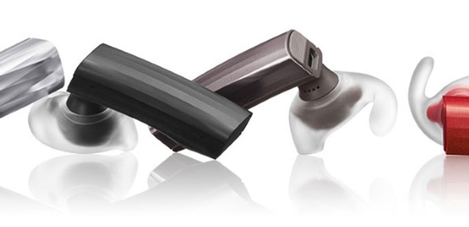 Jawbone начала продажи обновленной Bluetooth-гарнитуры Era с поддержкой Siri