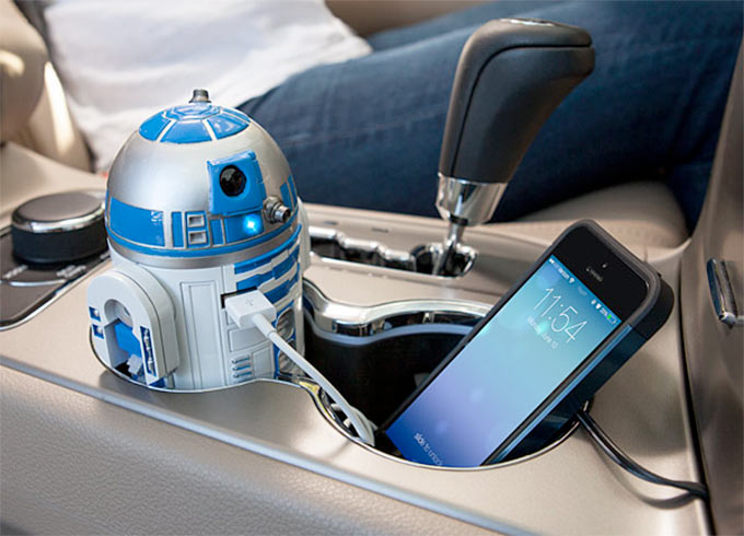 Обзор автомобильной зарядки для телефонов в форме робота R2-D2