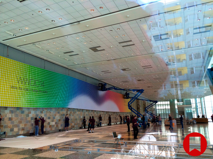 Apple украшает Moscone Center в Сан-Франциско к WWDC 2014
