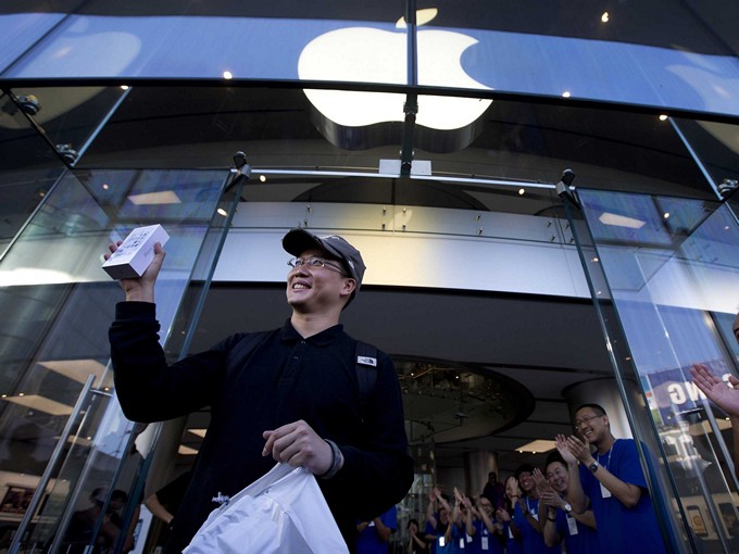 Аналитики ожидают рекордных продаж iPhone в прошедшем квартале