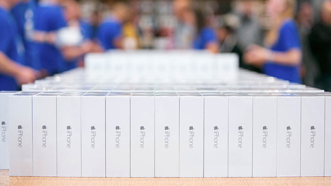 У Apple в очередной раз случился рекордный старт продаж iPhone