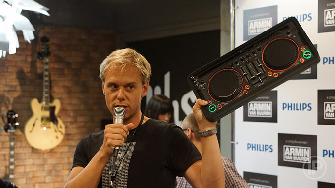 08-Armin-Press-Conference