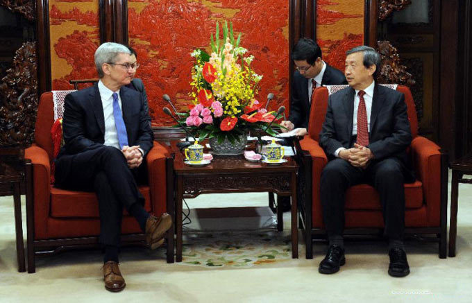 Тим Кук встретился с вице-премьером Китая