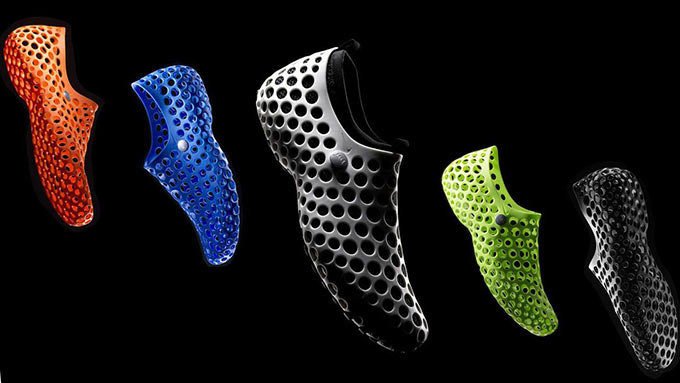 Nike перезапустила кроссовки Zvezdochka, сильно похожие на фирменные чехлы для iPhone 5c