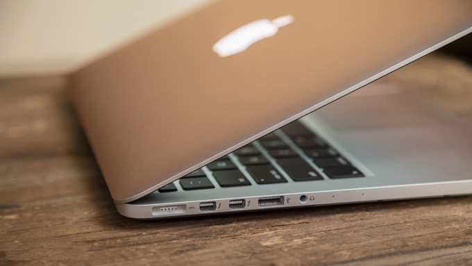 Производство 12-дюймового MacBook Air начнется в следующем месяце и в небольших количествах