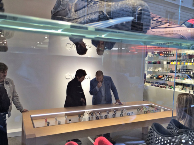 Apple внедрит новую модель продаж в фирменных магазинах для Apple Watch