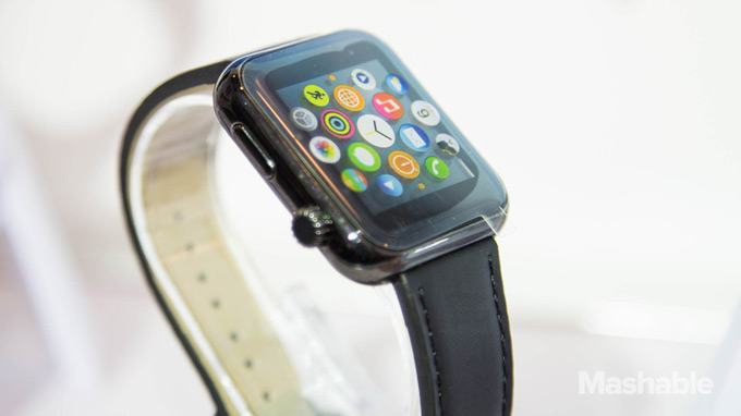 Китайцы продавали на CES 2015 поддельные Apple Watch