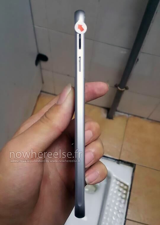 01-2-Galaxy-S6-WC-Leak