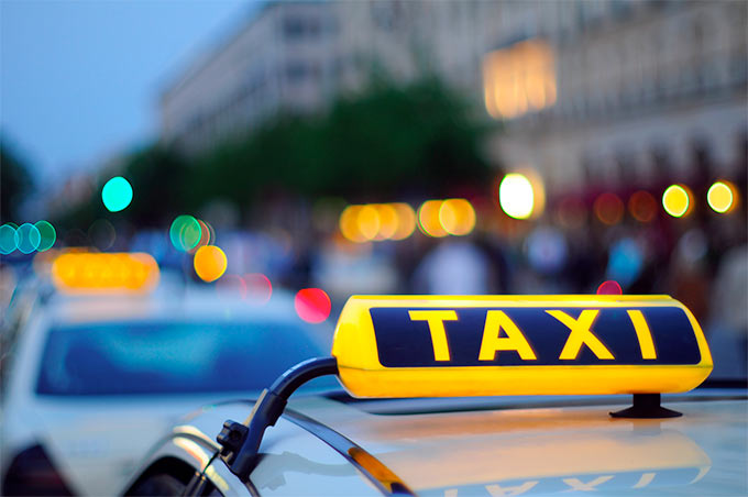 Сравнение восьми сервисов по вызову такси и что таксисты думают о забастовке