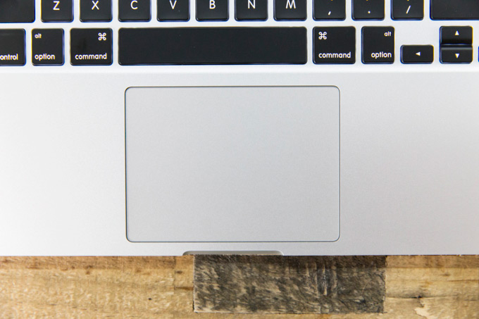 Apple запатентовала клавиатуру с тактильной отдачей и без физических кнопок