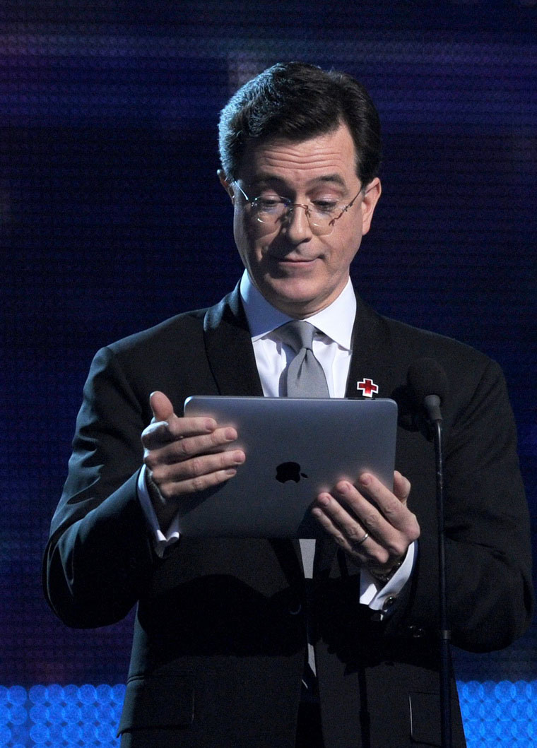 02-Tim-Cook-Hollywood-Hype