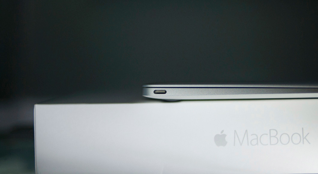 Первые живые снимки распаковки нового MacBook и удручающие бенчмарки