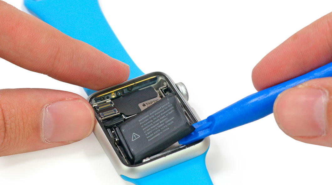 Аккумулятор Apple Watch рассчитан на 1000 циклов перезарядки