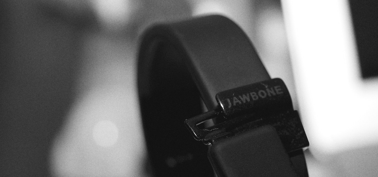 Обзор спортивного трекера Jawbone UP3 с пульсометром