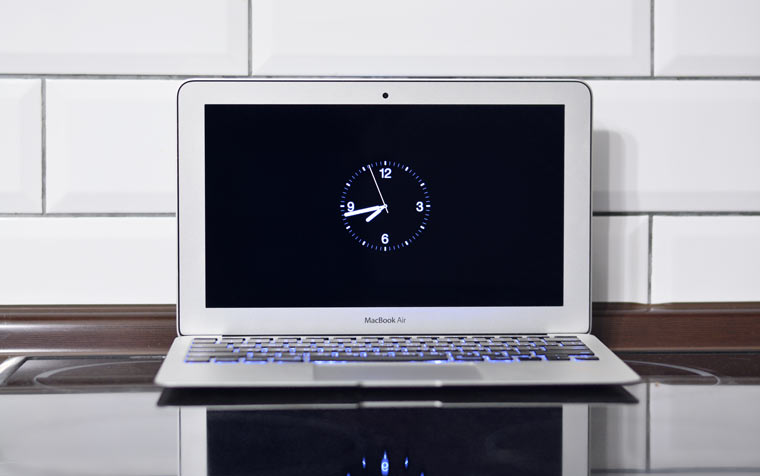 Как установить циферблат Apple Watch на заставку Mac