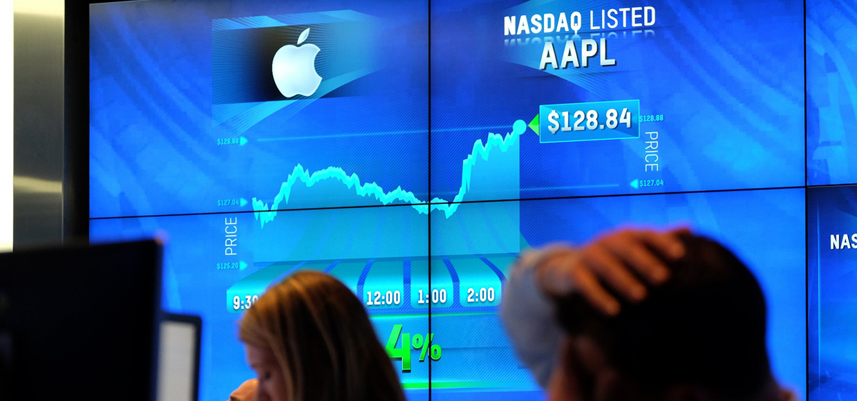 Акции Apple упали в цене ниже 100$