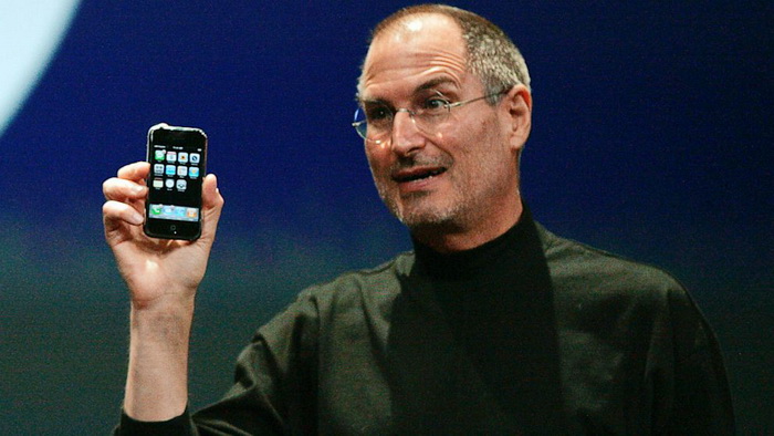 RT_steve_jobs_iphone_3G_jef_130710_16x9_992