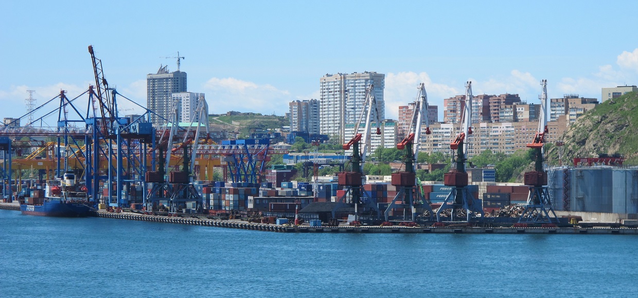 Китай предложил создать логистический хаб во Владивостоке