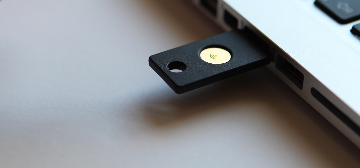 Dropbox запустил двухфакторную авторизацию с USB-ключом