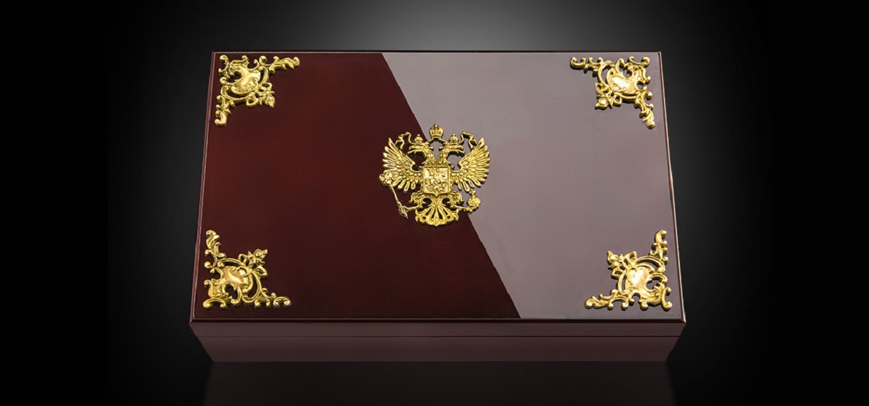 Памятный iPhone 6s «Supremo Putin» от Caviar