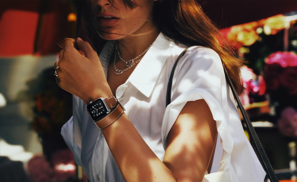 Apple объявила о начале продаж Apple Watch Hermes Collection