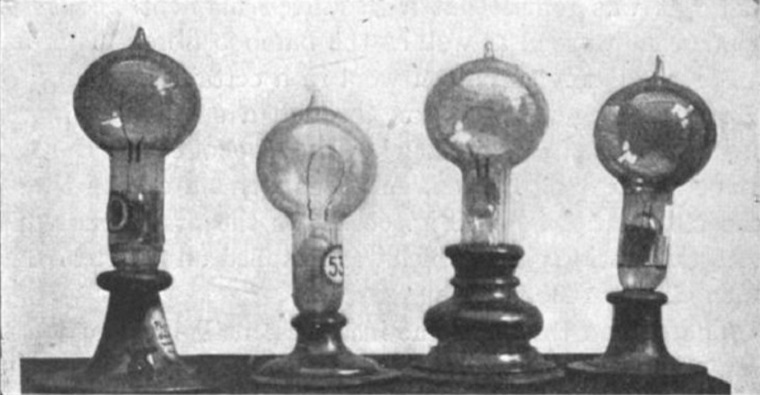 Thomas_Edison_Lamps