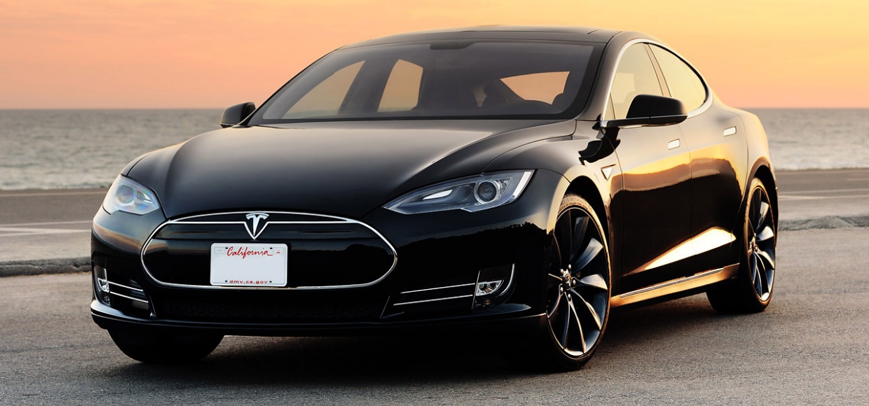 Tesla отзывает 90 тысяч Model S по всему миру