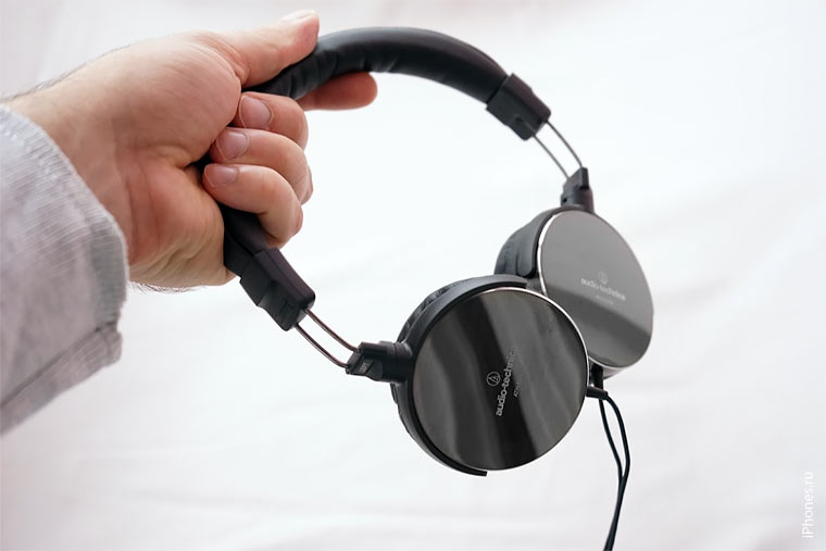 ath-es700-hand