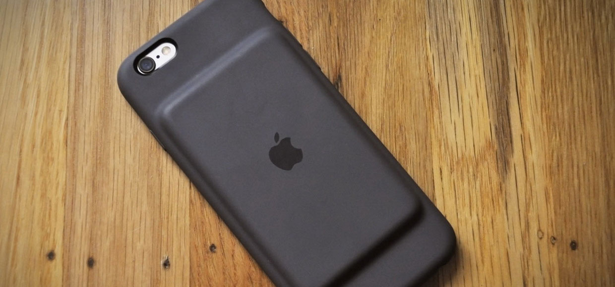 Тим Кук ответил на критику батарейного чехла для iPhone