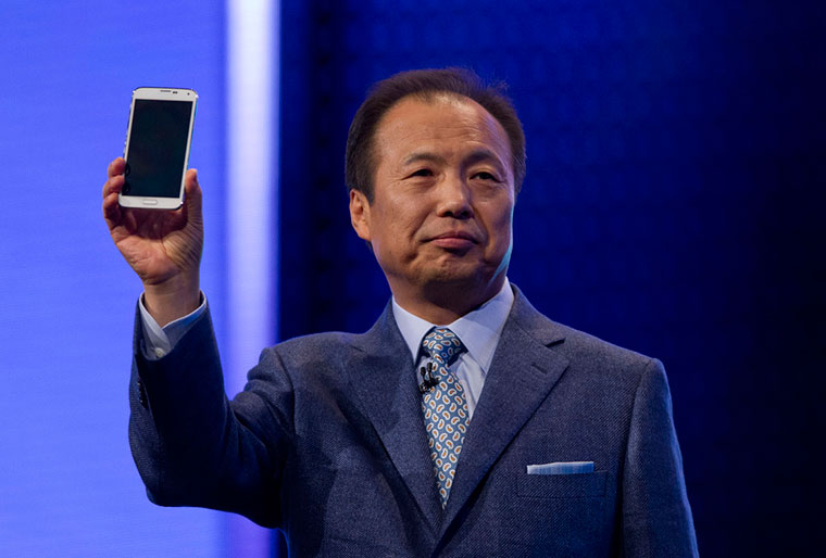 01-2-Samsung-new-mobile-president