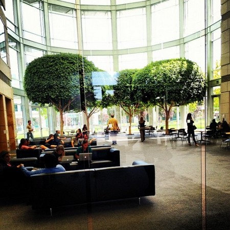 apple_atrium3