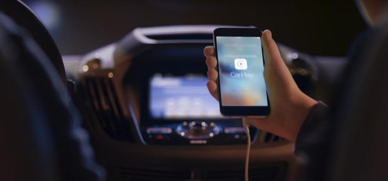 Ford рекламирует Apple CarPlay