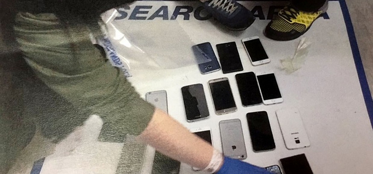 Карманник украл на рок-концерте 38 смартфонов