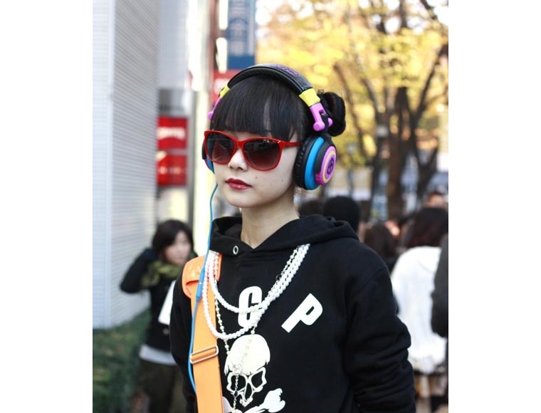 anime_headphones_1