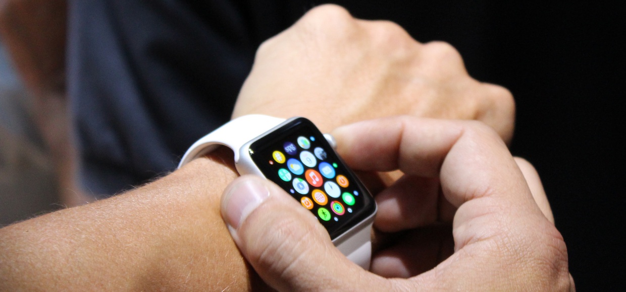 Apple Watch пока проигрывает Fitbit и Xiaomi
