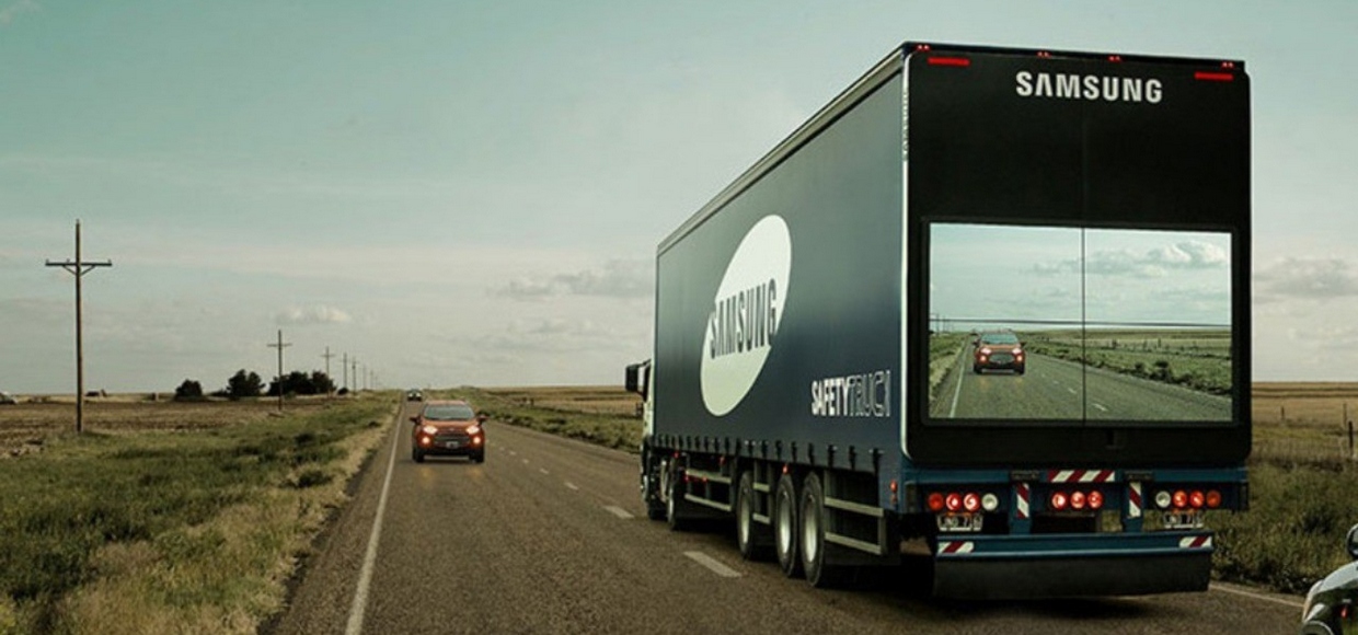 Первые «прозрачные» грузовики Samsung уже на дорогах