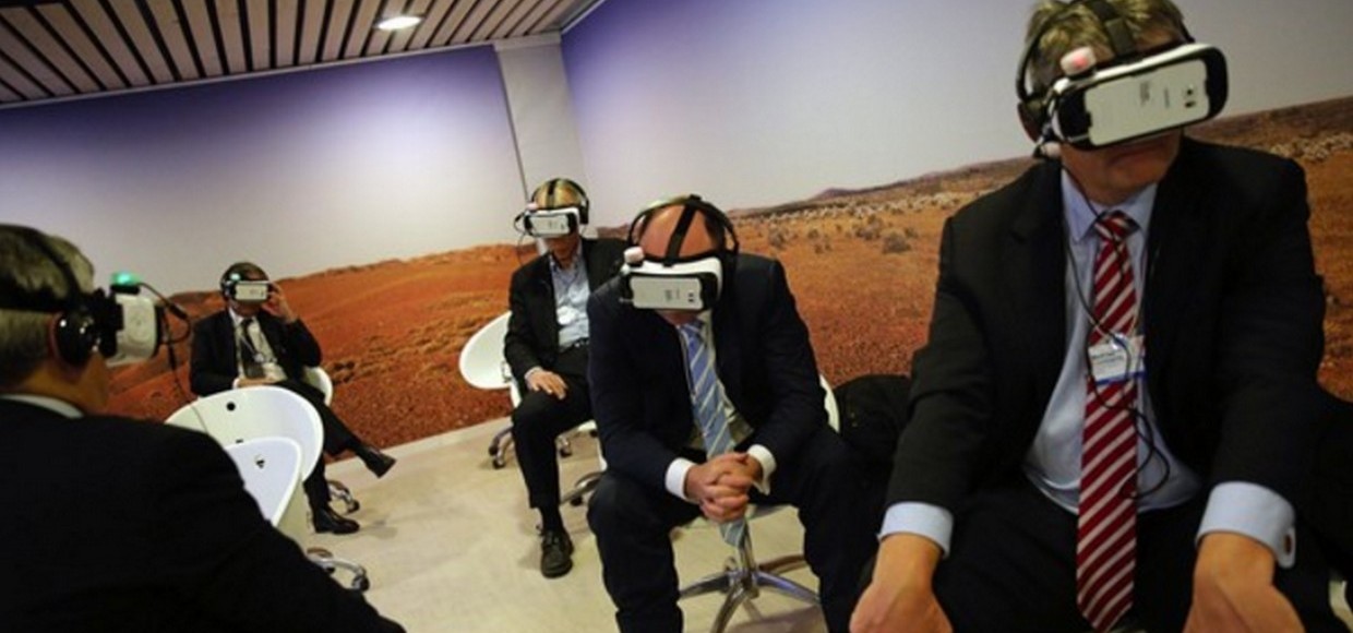 Google выпустит новую VR-гарнитуру