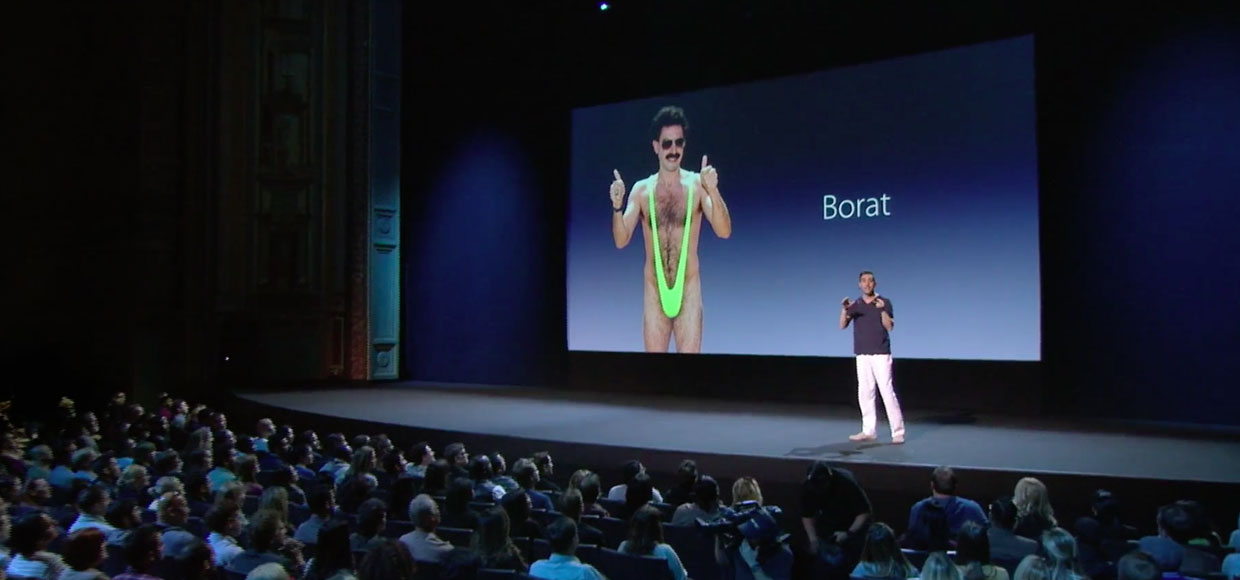 Пародия на Apple Keynote от режиссера «Бората»