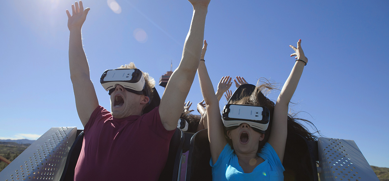 На американских горках начали выдавать VR-очки