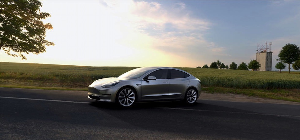 Tesla Model 3. Наездила $7.5 млрд  продаж всего за 24 часа
