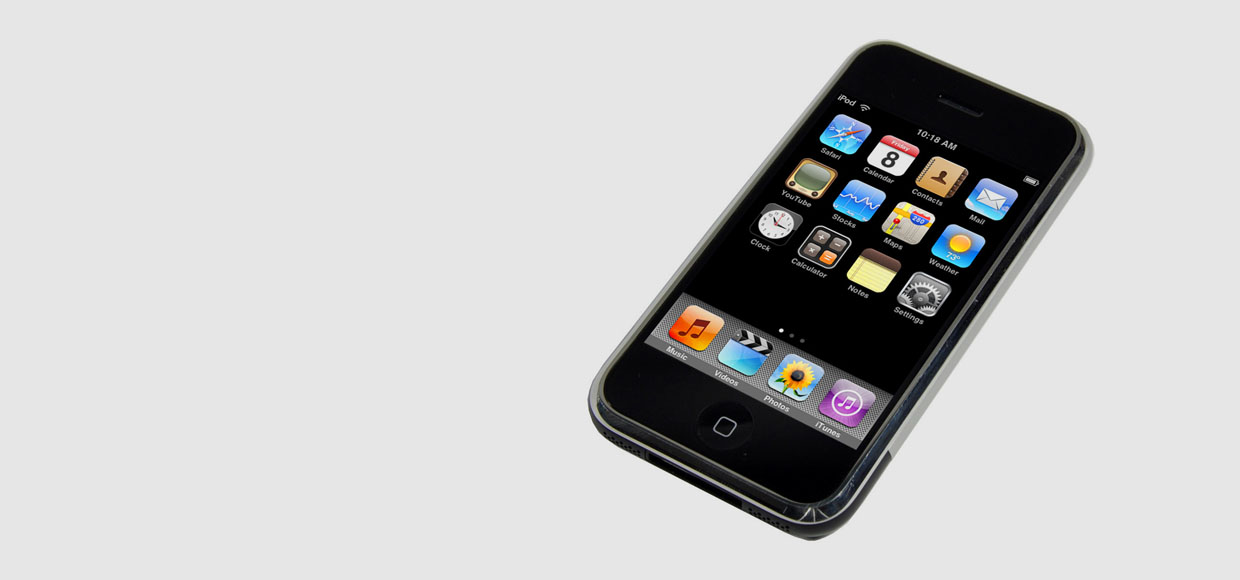 Чем iPhone 2G лучше iPhone 6s Plus. Или почему не улучшают, а обновляют