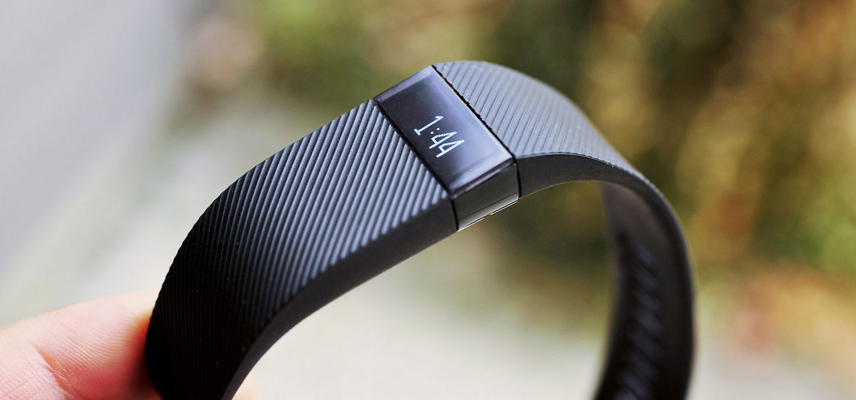 Глава Fitbit: «Apple мало смыслит в носимых гаджетах»