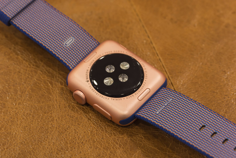 Обзор нейлонового браслета для Apple Watch. Для кого он