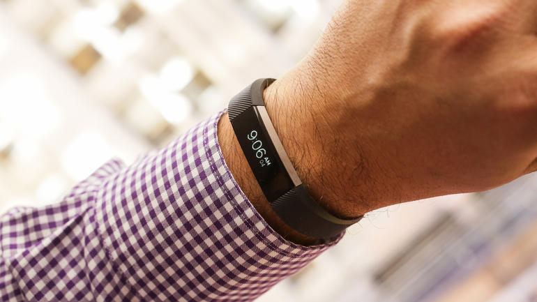 Fitbit-трекеры стали лучше разбираться в сне 