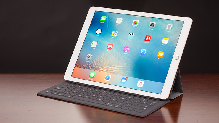 В сети появились первые «живые» фото iPad Pro 2
