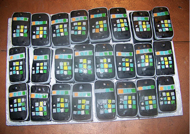 iphone_cake_2