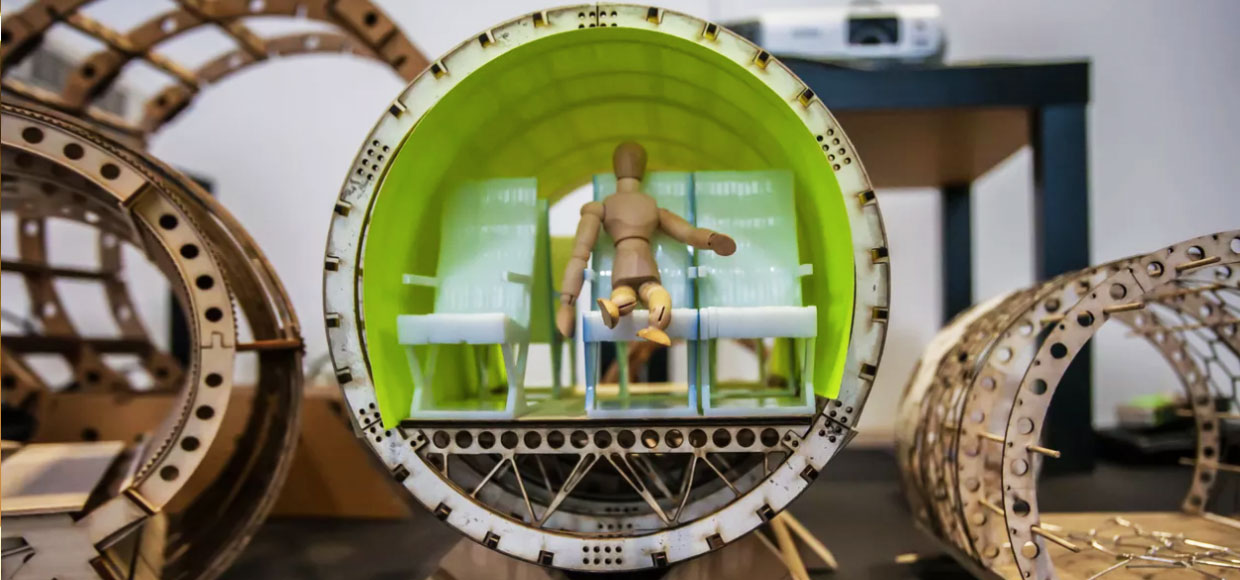 Welcome to Hyperloop! Надевай VR-очки и катись в Париж
